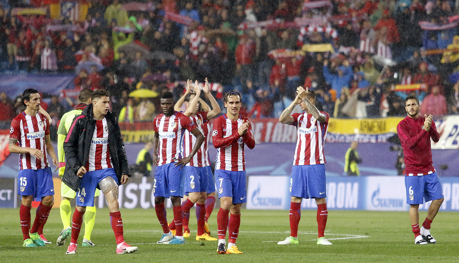 Temp. 16/17 | Atlético de Madrid - Real Madrid | Ovación final 2