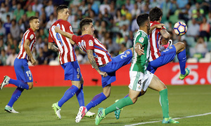 Temp. 16/17 | Betis - Atlético de Madrid | Savic y Giménez