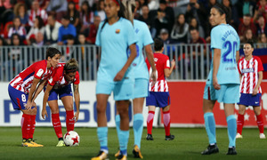 temp. 17-18. Atlético de Madrid Femenino-FC Barcelona. La otra mirada. Ángela Sosa y Sonia