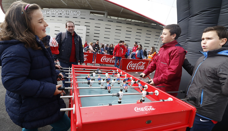 Temp. 17-18 | Atlético de Madrid - Levante | Día del Niño | Coca Cola