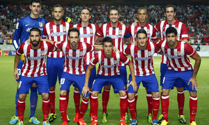 Temporada 13/14 Sevilla-Atlético de Madrid Once inicial en el primer partido de Liga