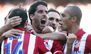 Temporada 2013/2014 Atlético de Madrid - Rayo Vallecano Raúl García celebrando el gol