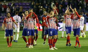 Temporada 18/19 | Valladolid - Atlético de Madrid | Grupo aplaudiendo