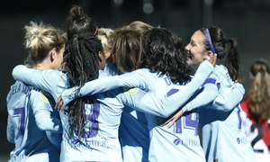Temp. 18-19 | Rayo Vallecano - Atlético de Madrid Femenino | Piña celebración