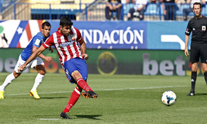 Temporada 2013/ 2014 Atlético de Madrid - Almería Diego Costa rematando a gol