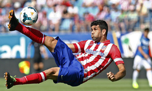 Temporada 2013/ 2014 Atlético de Madrid - Almería Diego Costa rematando