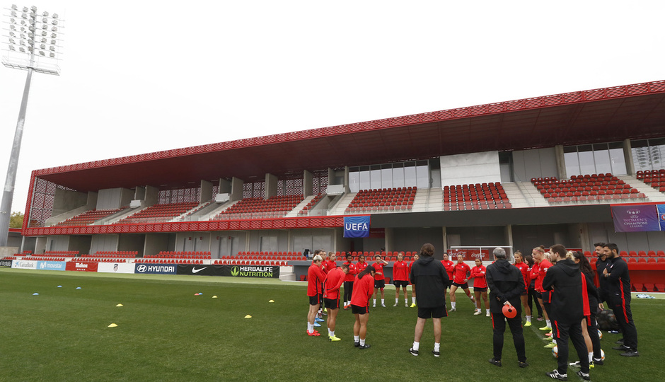 Temporada 19/20 | Atlético de Madrid Femenino | Entrenamiento en el Centro Deportivo Wanda Alcalá de Henares previo al partido de Women's Champions League | 
