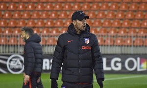 Temporada 19/20. Entrenamiento primer equipo en Majadahonda. Simeone