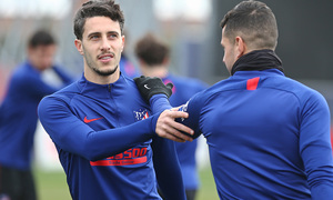 Temporada 19/20. Entrenamiento en la ciudad deportiva Wanda. Hermoso realizando ejercicios durante el entrenamiento