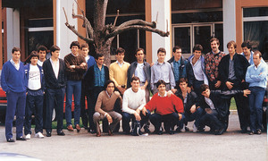 Temporada 13/14. Leyendas Rojiblancas. Kike Ramos foto de grupo en color