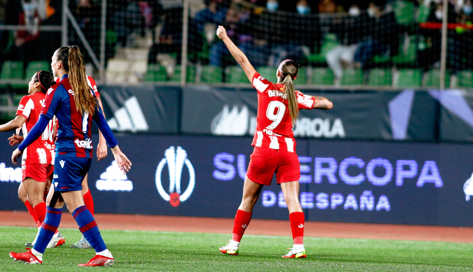 Temp. 21-22 | Supercopa de España Femenina | Levante - Atlético de Madrid Femenino | Deyna celebración
