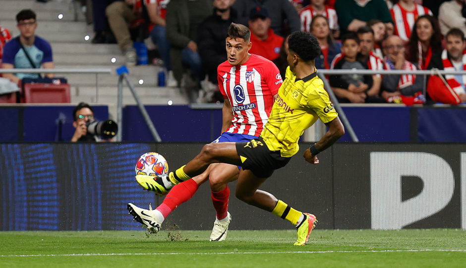 Temp. 23-24 | Atlético de Madrid - Borussia Dortmund | Nahuel Molina