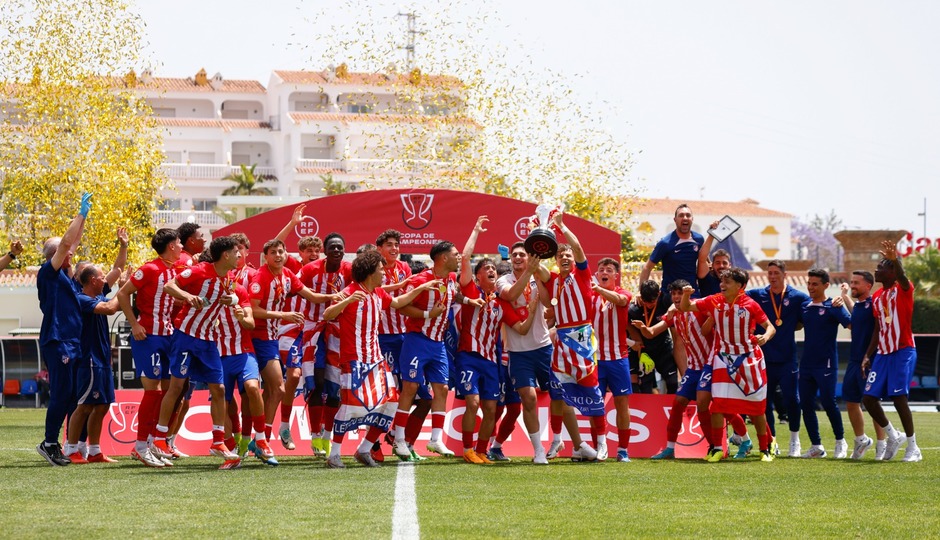 Temp. 23-24 | Copa de Campeones | Atlético de Madrid Juvenil A - Real Betis | Título Piña