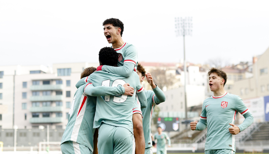 Temp. 24-25 | Sparta Praga - Atlético de Madrid Juvenil A | Celebración Omar