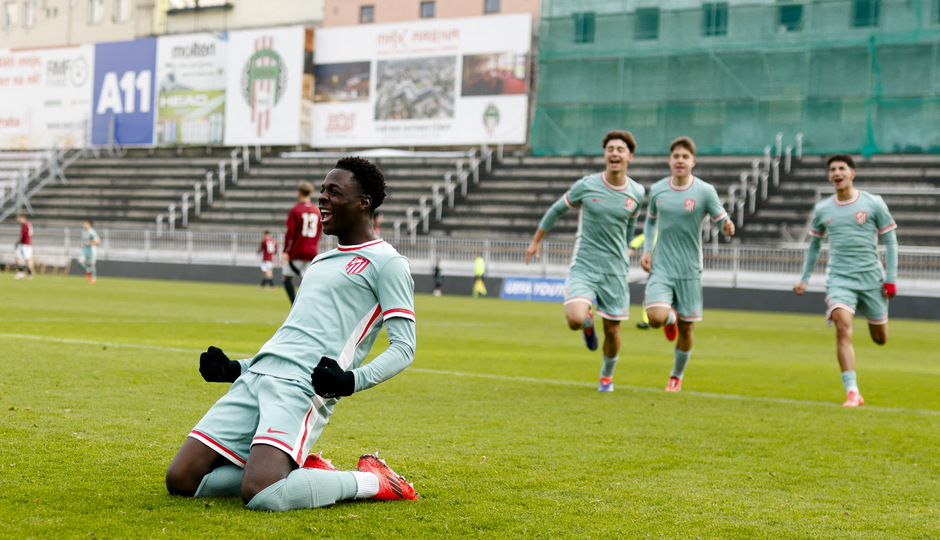 Temp. 24-25 | Sparta Praga - Atlético de Madrid Juvenil A | Celebración Omar