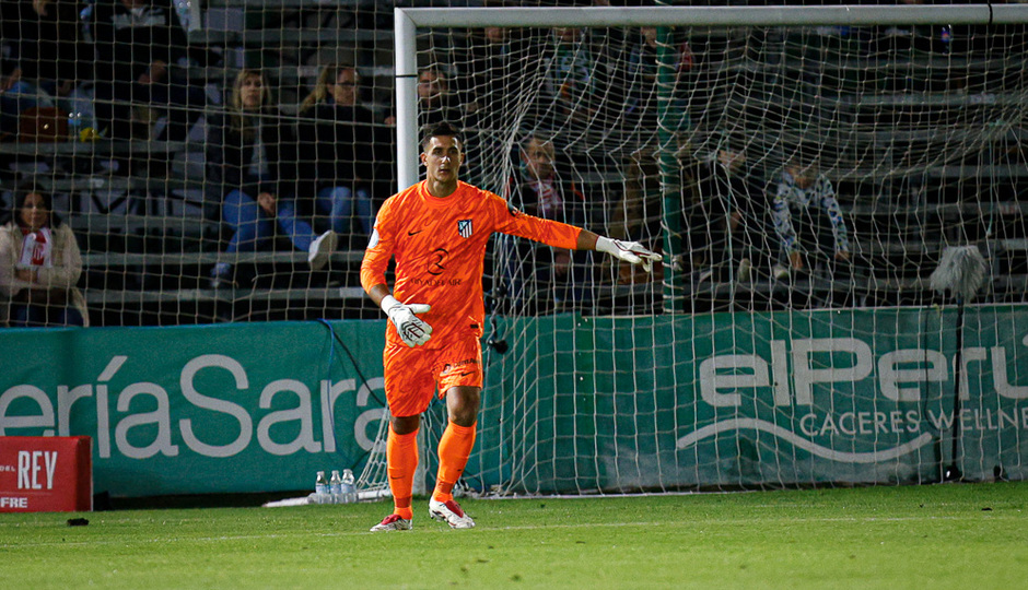 Musso jugó todo el partido en Cáceres