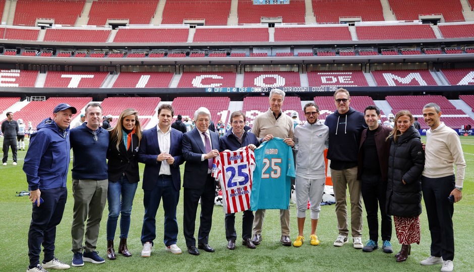 Encuentro directivas Dolphins 1