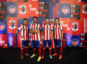 Temporada 14-15. Presentación nueva camiseta. Koke, Raúl García, Gabi y Manquillo posando. Foto: A. G.