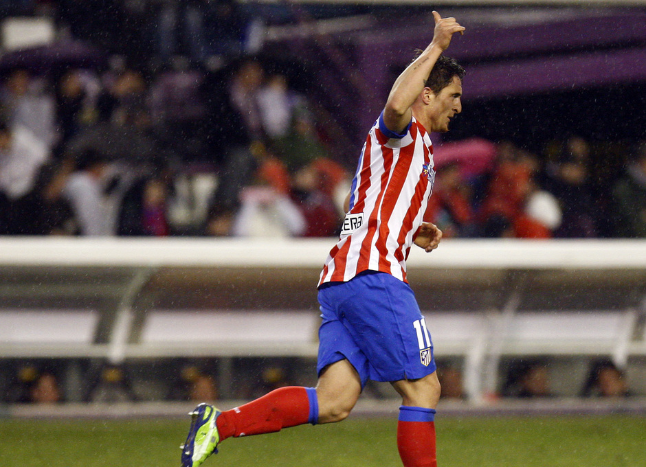 Temporada 2012-13. Cristian Rodríguez celebra el tercer gol de los nuestros en Zorrilla