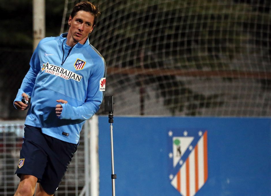 Torres realiza carrera continua en el campo 1 de la Ciudad Deportiva