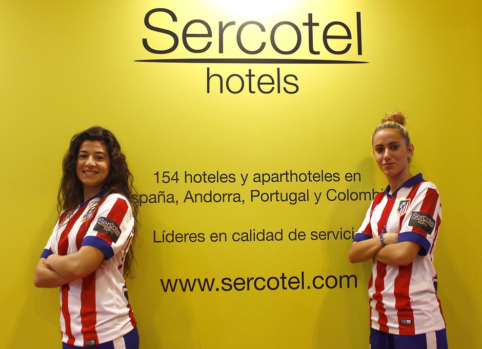 Temp. 2014-2015. Ángela Sosa y Fontemanha en el stand de Sercote en FITUR 2015