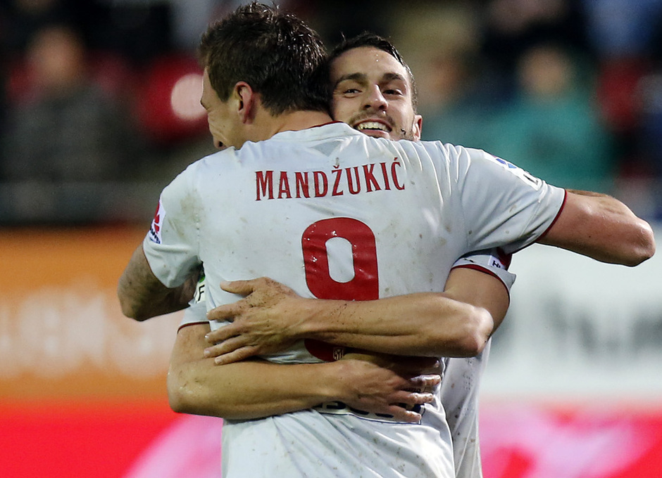 Temporada 14-15. Jornada 21. Eibar-Atlético de Madrid. Koke celebra el gol de Mandzukic.