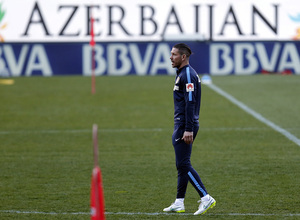 temporada 14/15. Entrenamiento en el estadio Vicente Calderón. Simeone durante el entrenamiento