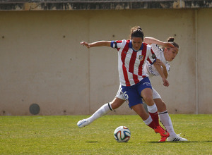 Temp. 2014-2015. Meseguer durante una acción del partido