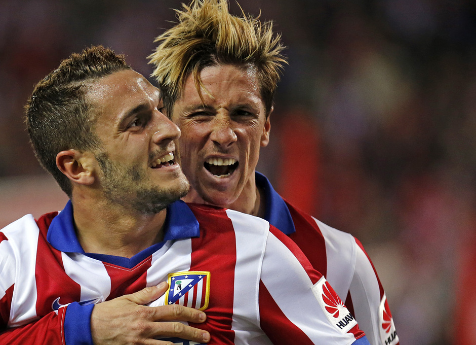 Temporada 14-15. Jornada 26. Atlético de Madrid - Valencia. Koke celebra su gol con Torres