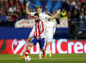 temporada 14/15. Partido Atlético de Madrid Real Madrid. Champions League. Arda con el balón durante el partido