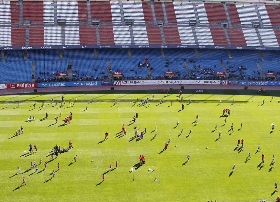 Torneo de la Fundación en el Vicente Calderón. Sexta edición. Imagen del estadio en pleno torneo.