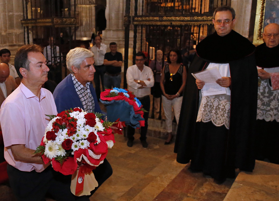 temporada 15/16. Ofrenda floral en la catedral de burgo de Osma. Memorial Jesús Gil