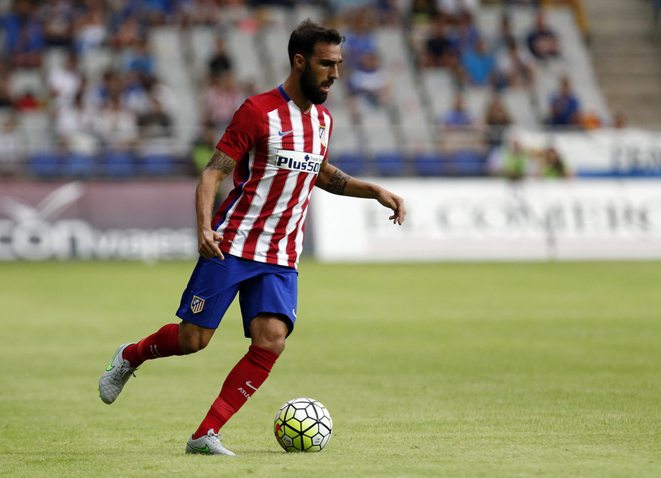 Pretemporada 2015/16. Partido Real Oviedo - Atlético de Madrid. Jesús Gámez fue el lateral derecho de la segunda parte.
