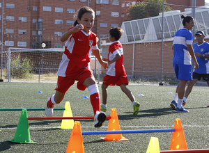 Temp. 2015-2016. Primer entrenamiento de las más pequeñas de la Academia