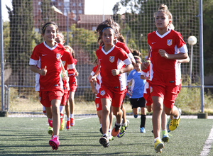Temp. 2015-2016. Primer entrenamiento de las más pequeñas de la Academia
