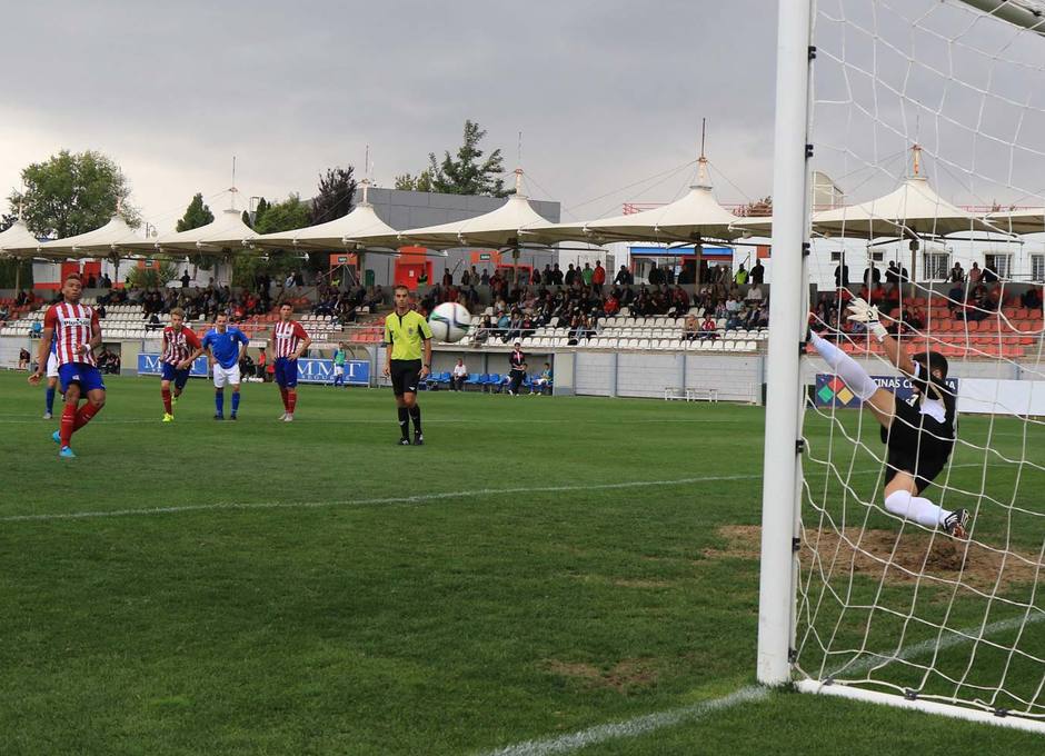 Pierre transforma el penalti que suponía el 2-0 ante el Alcalá, resultado definitivo