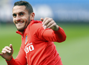 temporada 15/16. Entrenamiento en el Estadio Vicente Calderón. Koke durante el entrenamiento