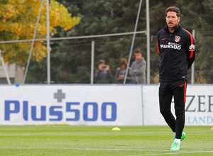 Temporada 2015-2016. Simeone, en el entrenamiento previo al Atleti - Valencia