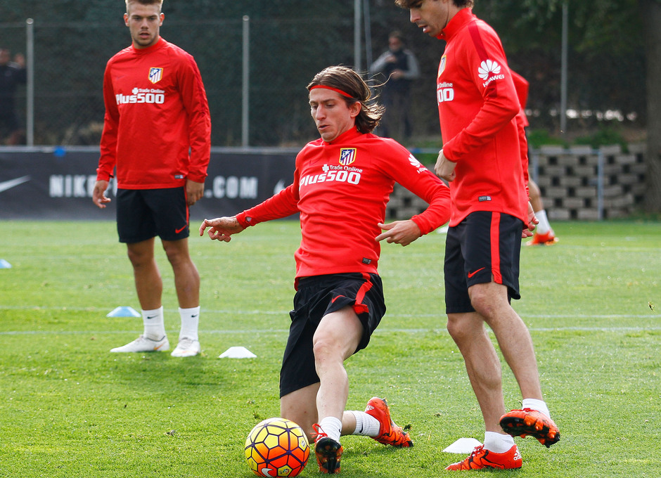 Temporada 2015-2016. Filipe Luis, en el entrenamiento previo al Atleti - Valencia