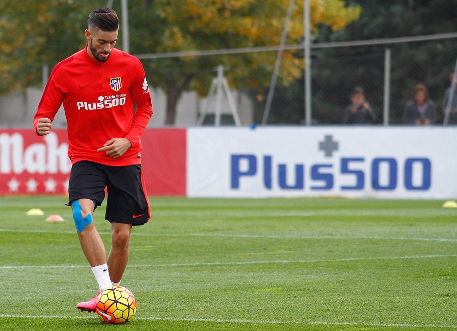 Temporada 2015-2016. Carrasco, en el entrenamiento previo al Atleti - Valencia 
