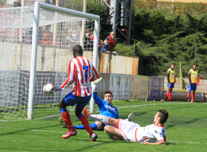 Ndoye marca el gol del empate para el Atlético B frente al Sporting B