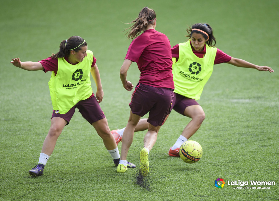El Atlético de Madrid Femenino se entrenó en el escenario del partido ante el Linköping