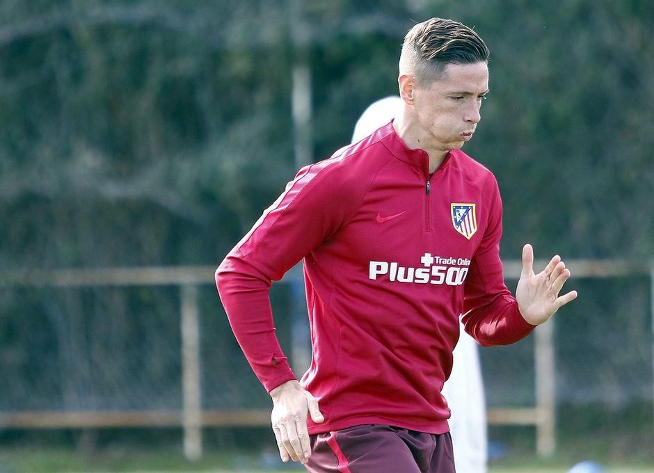 Temporada 16/17 | Entrenamiento en la Ciudad Deportiva Wanda | 09/02/2017 | Fernando Torres