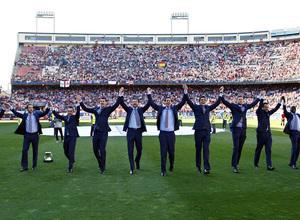 Temporada 12/13. Partido Atlético de Madrid - Barcelona. celebración campeones de balonmano