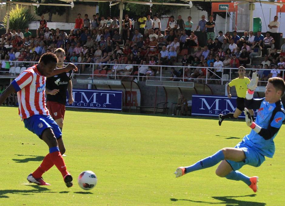 Keita, del Juvenil A, marca el 2-1 ante el Athletic en el partido de ida de las semifinales de la Copa del Rey