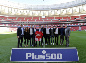 Plus500, Koke, Gabi y Fernando Torres