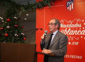 Temp. 17-18 | Comida de navidad en el Wanda Metropolitano | Adelardo