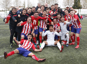 Temp. 17-18 | Almendralejo - Atlético de Madrid Juvenil A. Celebración