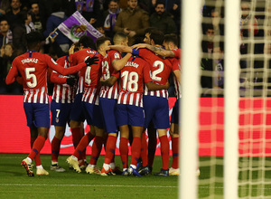 Temporada 18/19 | Valladolid - Atlético de Madrid | celebración gol griezmann grupo