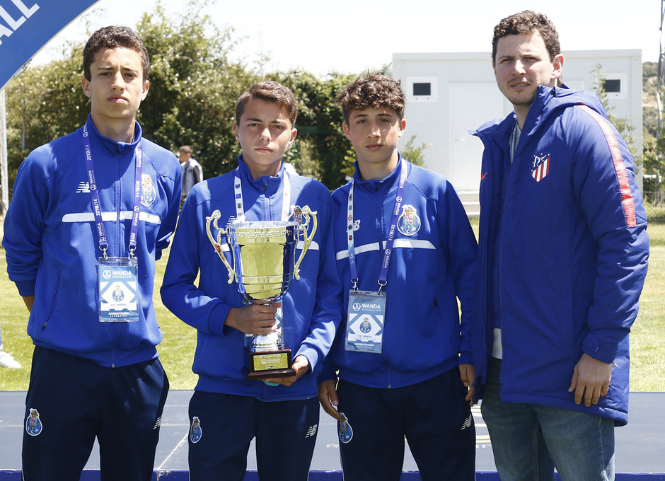 Wanda Football Cup 18/19 | Entrega de premios | FC Porto (8º posición)
